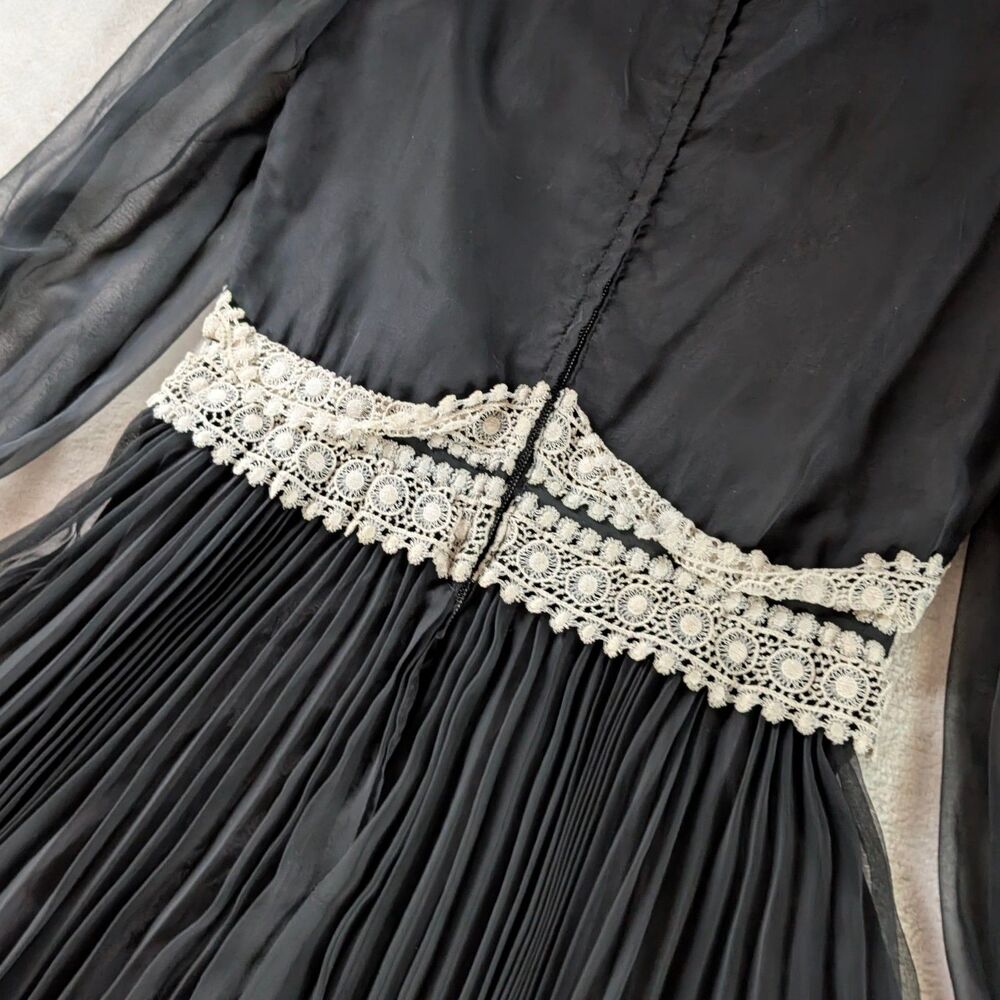 Vintage 60s Crochet Lace Cocktail Mini Dress Women's Medium Black - Picture 5 of 9